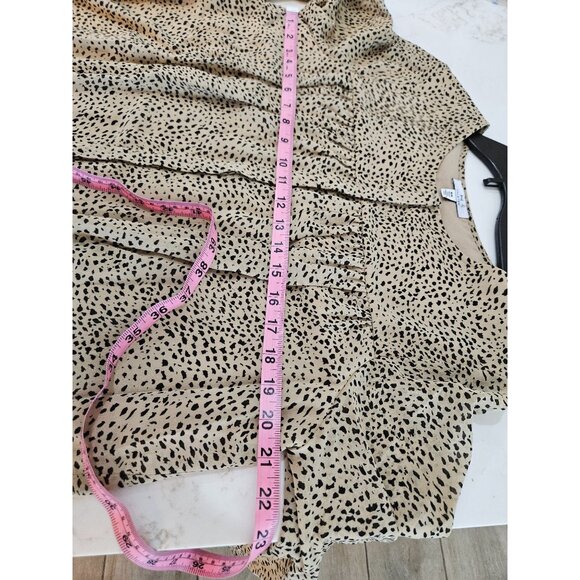 Halston Blouse Size Medium Babydoll Poet Tan Black Animal Print - Picture 8 of 9
